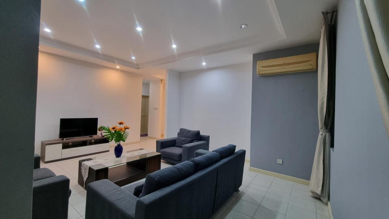 Kenyalang Emerald Riverine Resort Homestay Kuching Dış mekan fotoğraf