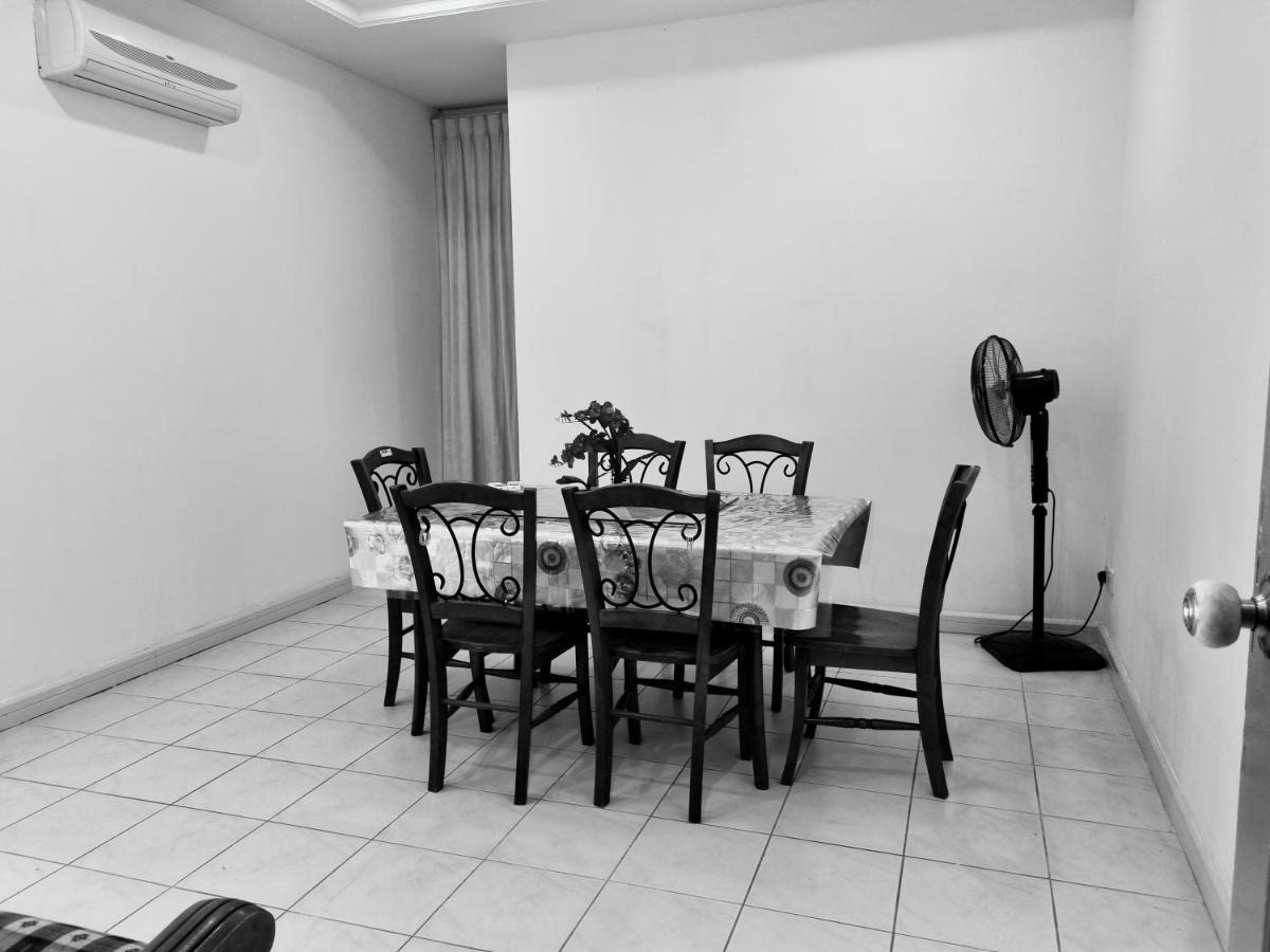 Kenyalang Emerald Riverine Resort Homestay Kuching Dış mekan fotoğraf